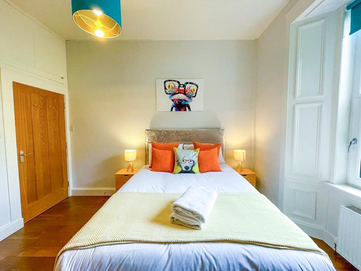 Desirable 2 Bed Apt Near Edinburgh Castle Экстерьер фото